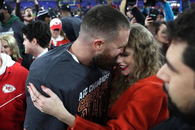Taylor Swift attends Kansas City Chiefs, Baltimore Ravens AFC